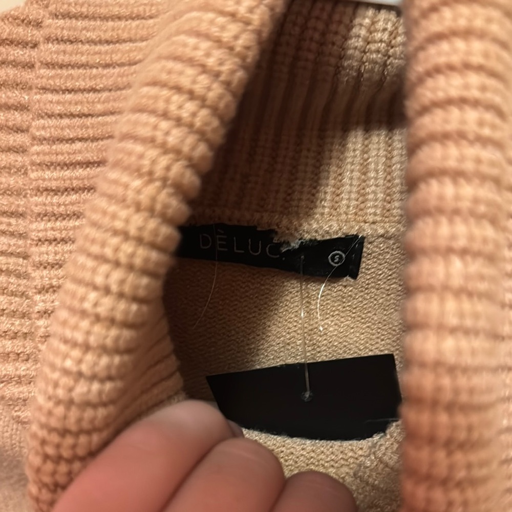 CLEANOUT SALE LAST DAY⭐️NWT Cozy Tan Turtleneck Sweater - Picture 2 of 3